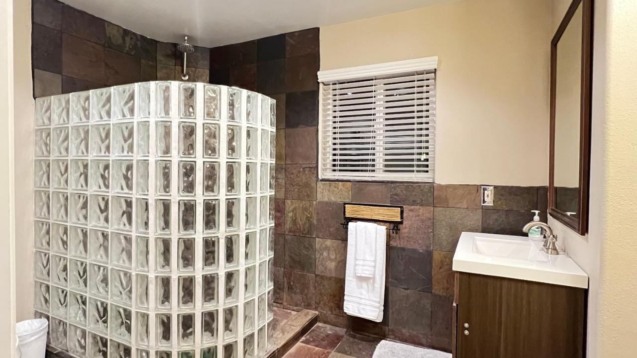 Sweet Spacious 5 Bdrm Home With Pool 拉斯维加斯 外观 照片
