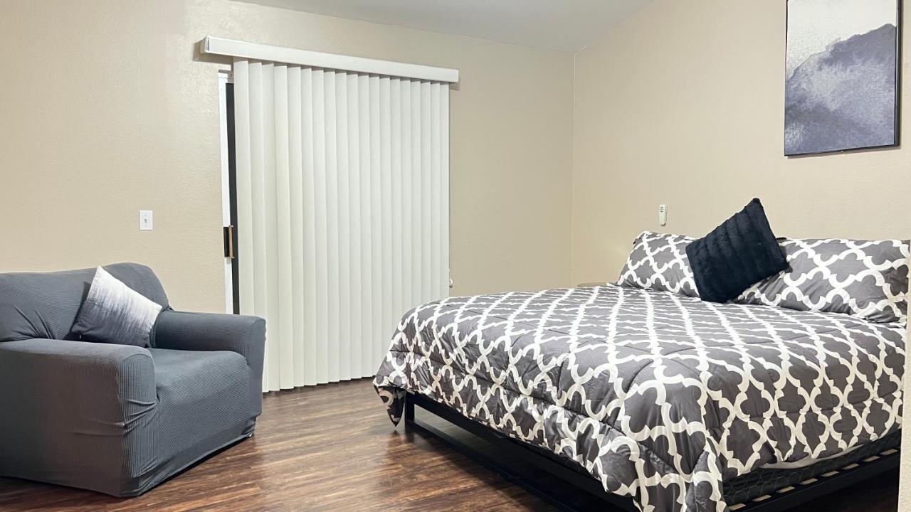 Sweet Spacious 5 Bdrm Home With Pool 拉斯维加斯 外观 照片