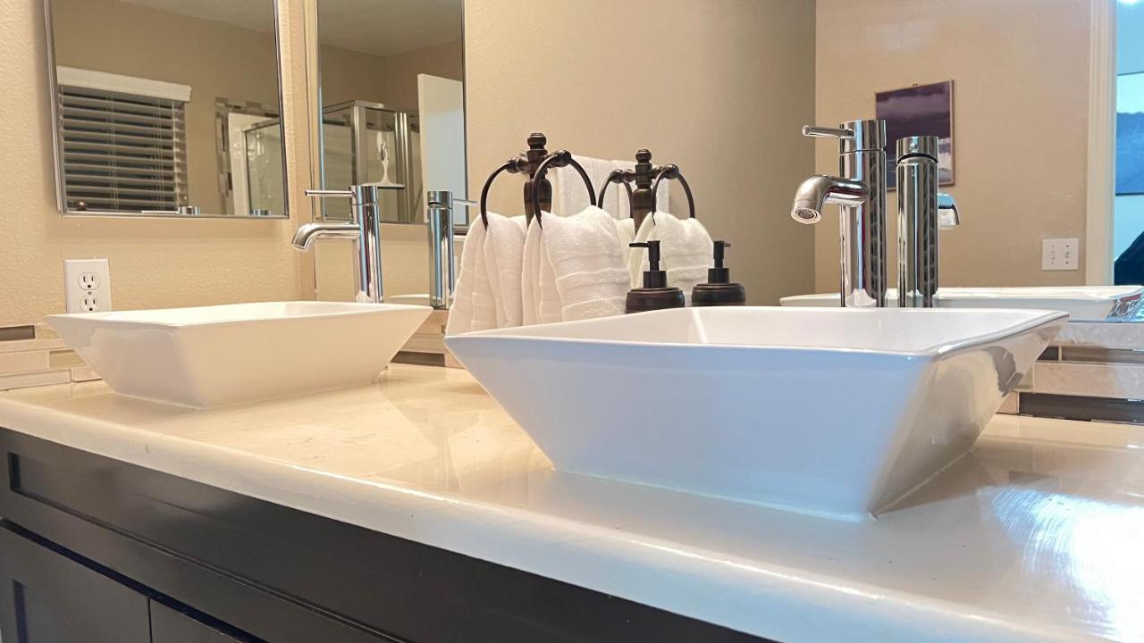 Sweet Spacious 5 Bdrm Home With Pool 拉斯维加斯 外观 照片